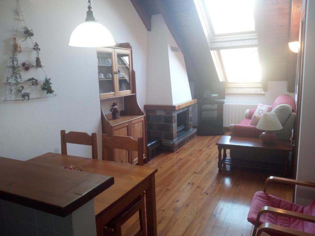 Apartament Esterri إيستيري دانو المظهر الخارجي الصورة